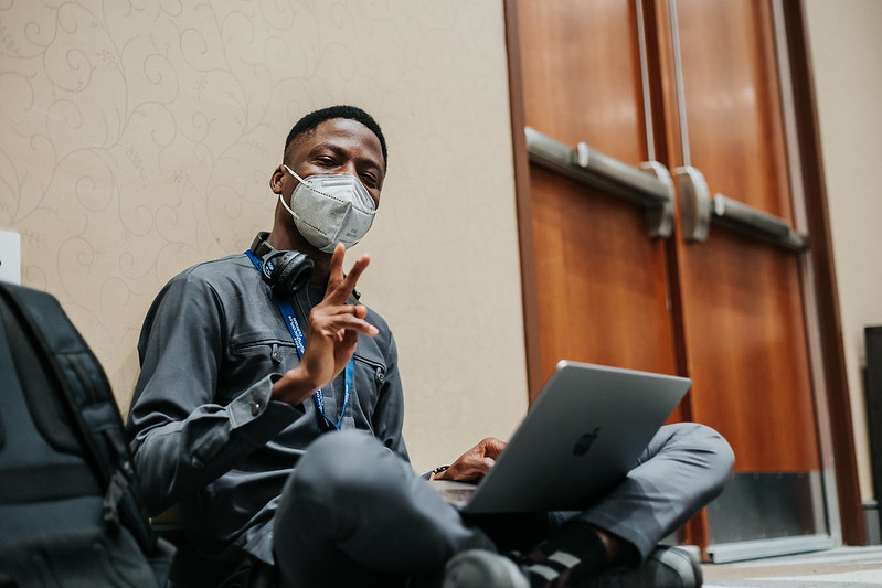 Noah Alorwu smiling for a picture.